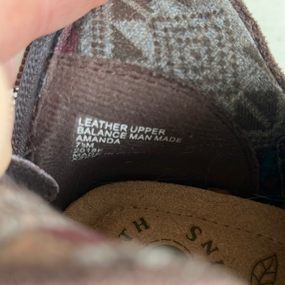 COPY - Earth Origins Brown Suede Leather Boots- size 7.5M - Picture 9 of 10